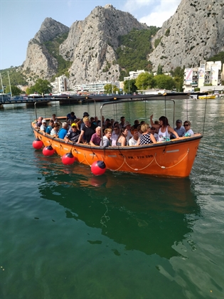 EXCURSIONS BY BOAT THROUGH THE CANYON OF THE CETINA RIVER AND ON THE ISLANDS